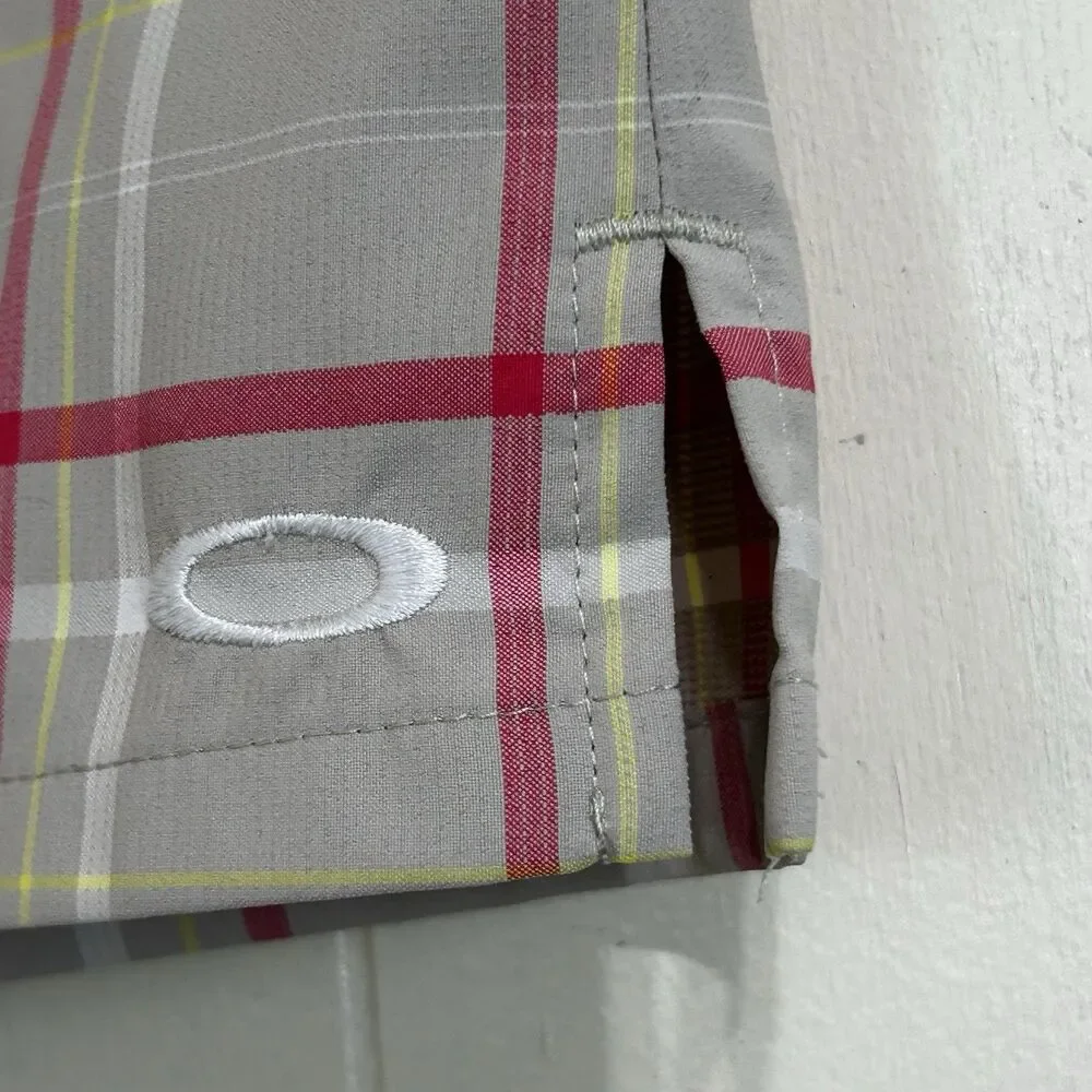 Oakley Women's Skort Size 4 Tan Pink Athletic Plaid Golf Tennis Skort Pockets